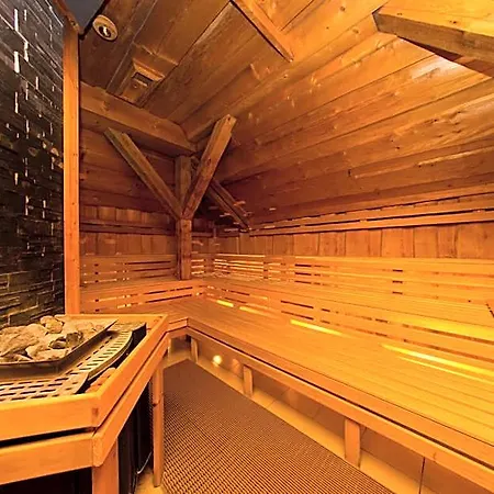 Otel Kolstejn Wellness Centrum Branná