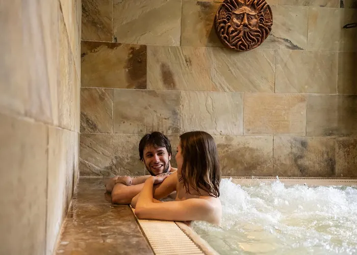 Kolstejn Wellness Centrum מלון 3*