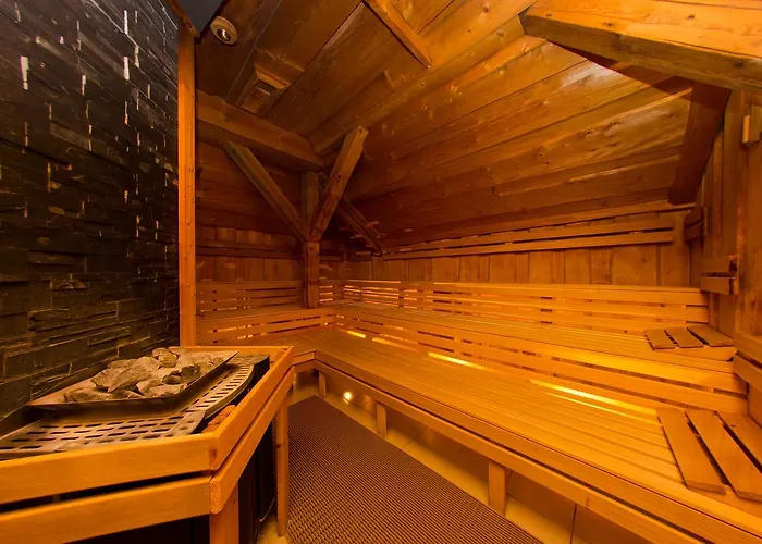 Hotel Kolstejn Wellness Centrum 3*